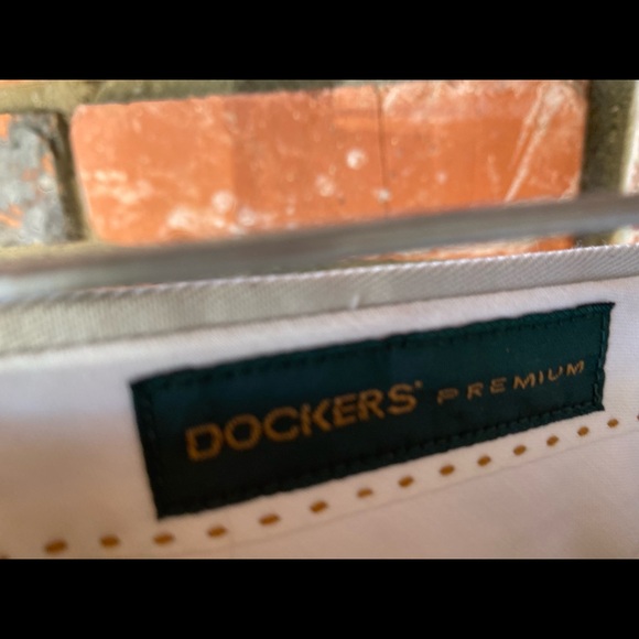 Dockers Premium Never Iron pants - Picture 4 of 8